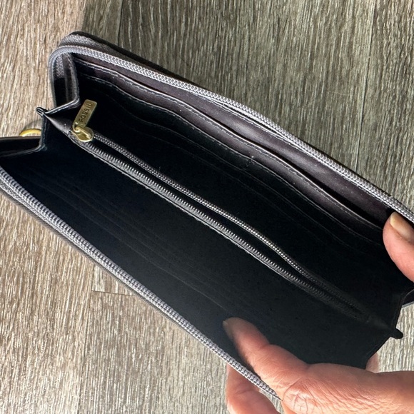 Vintage Fossil Key Per Cross Body and Wallet - Picture 6 of 10